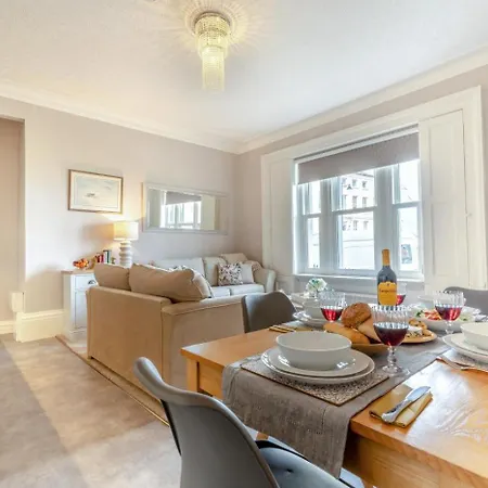 2 Bed In Oc-e31738 Apartamento