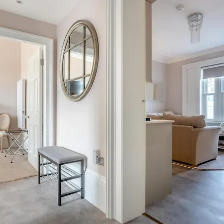 2 Bed In Oc-e31738 Apartamento Whitby