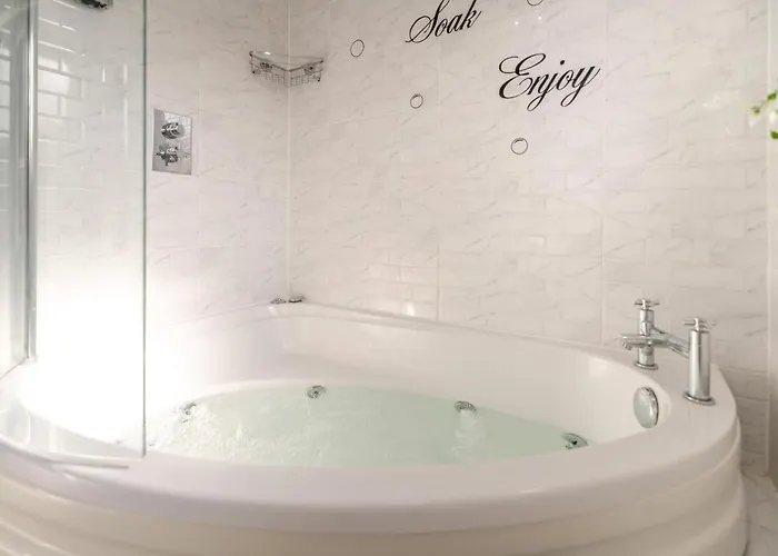 Apartament 2 Bed In Whitby Oc-E31738 *