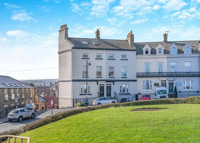 2 Bed In Oc-e31738 * Whitby