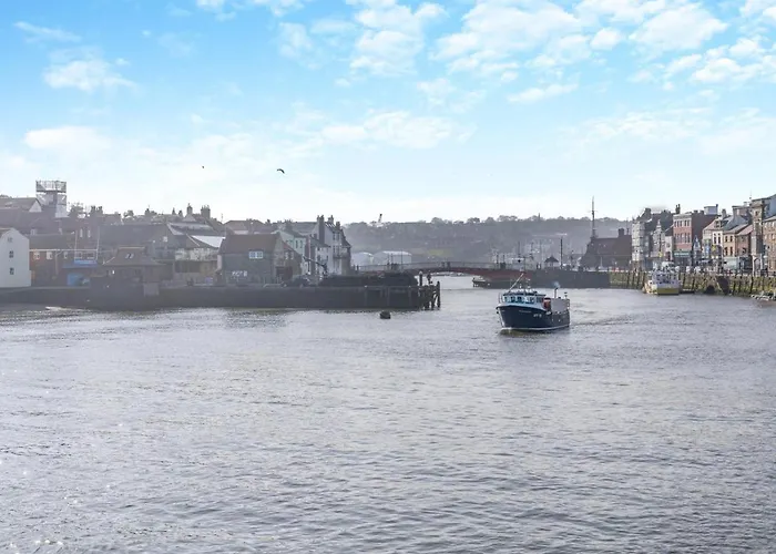 2 Bed In Oc-e31738 * Whitby