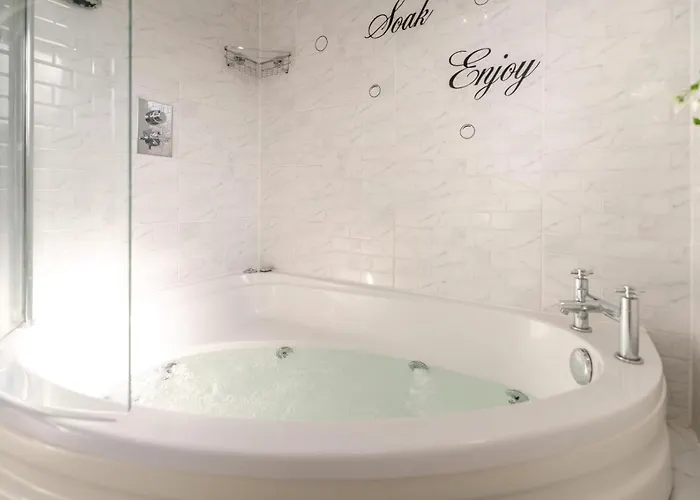 2 Bed In Oc-e31738 Apartamento